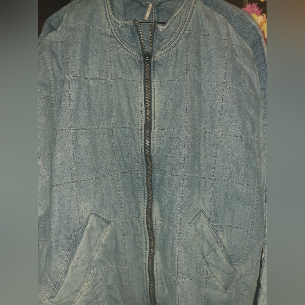 SOLD Free People Denim Dolman Jacket - Picture 9 of 9